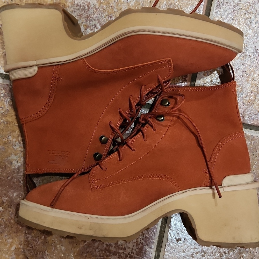 Sorel Hi Line Lace-Up Boots  Warp Red Size 8.5 - Picture 2 of 5